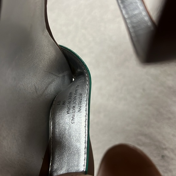 Guess Wwotristyn Colorblock Strappy Wedge - Picture 5 of 5